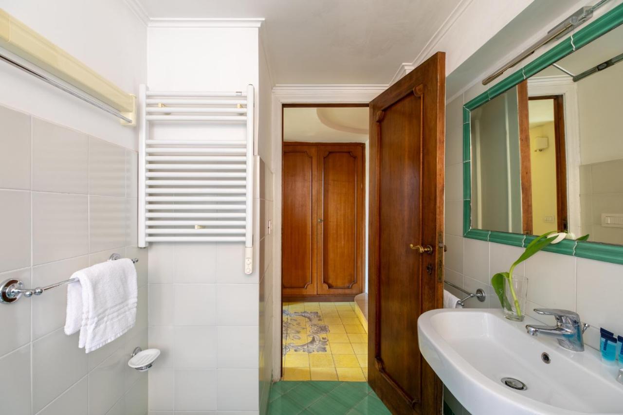 Iflat Campo De Fiori Cozy Flat Apartment Rome Bagian luar foto